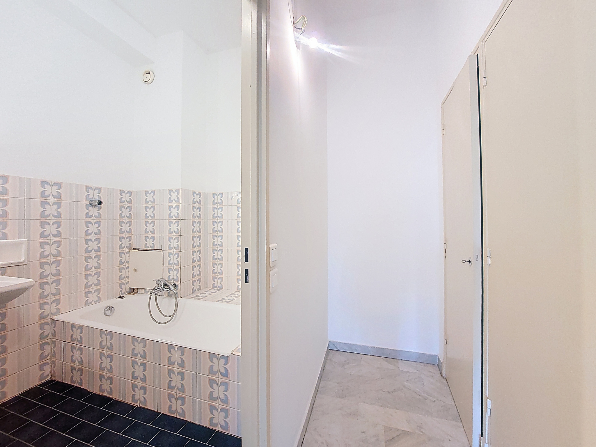 Image_, Studio, Vence, ref :1986